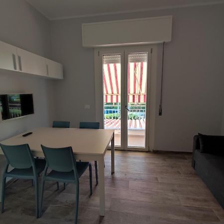 Casa Violina Lägenhet Lido di Camaiore Exteriör bild
