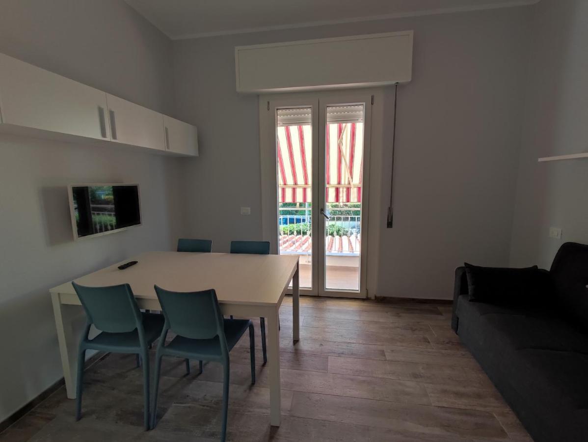 Casa Violina Lägenhet Lido di Camaiore Exteriör bild