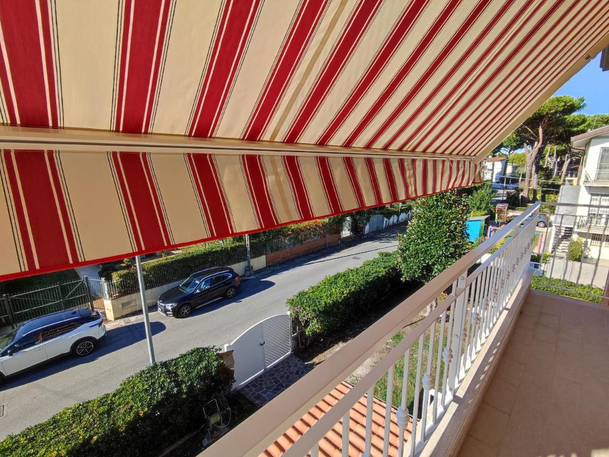 Casa Violina Lägenhet Lido di Camaiore Exteriör bild