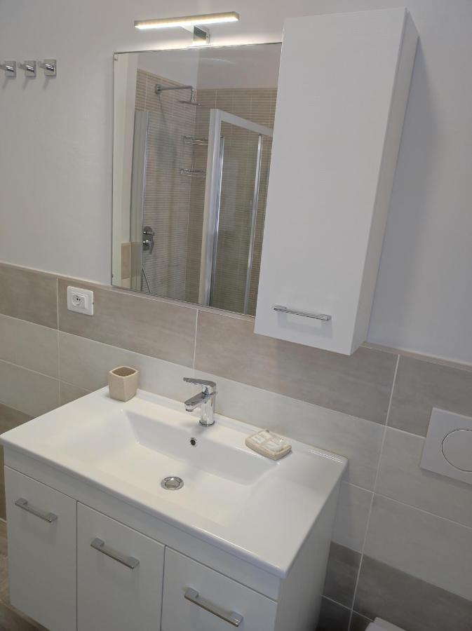 Casa Violina Lägenhet Lido di Camaiore Exteriör bild